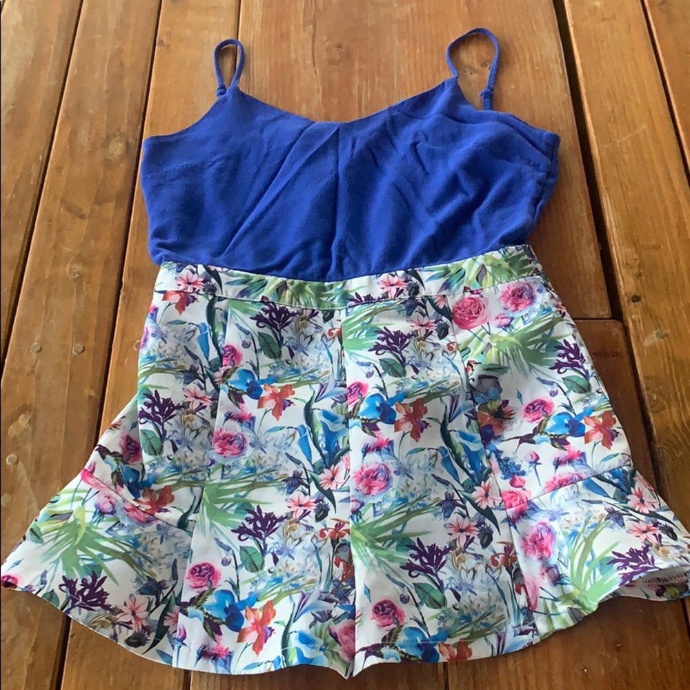 🔥 3 for $10 🔥 Blue and Floral Romper